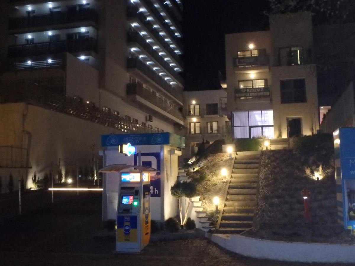 Aparthotel Przy Plazy Miedzyzdroje Exterior foto